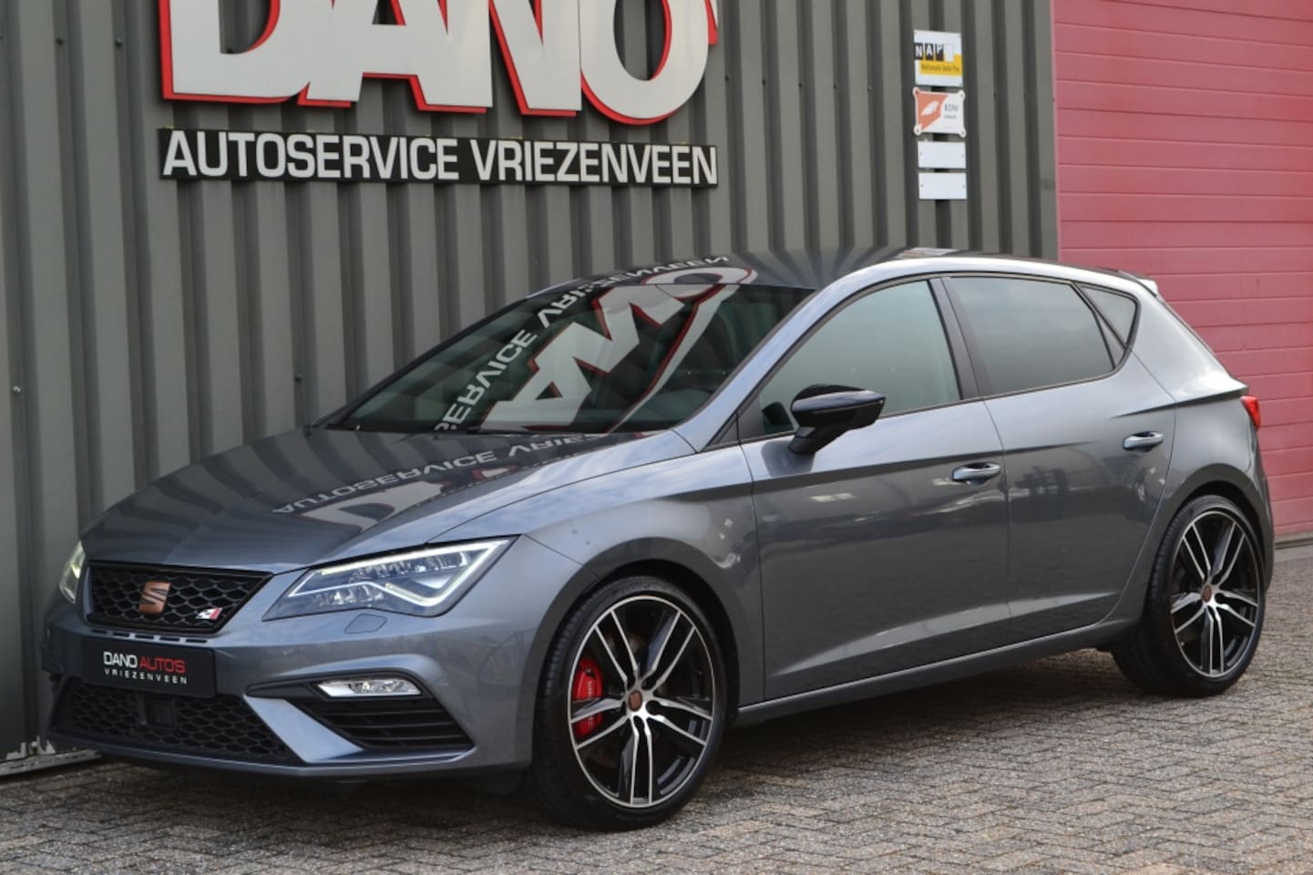 SEAT Leon - 2.0 TSI CUPRA 300 DSG LED/Navi/19'' inch - AutoWereld.nl