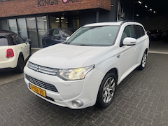 Mitsubishi Outlander - 2.0 PHEV Instyle SCHUIFDAK LEDER CAMERA GOED ONDERHOUDEN