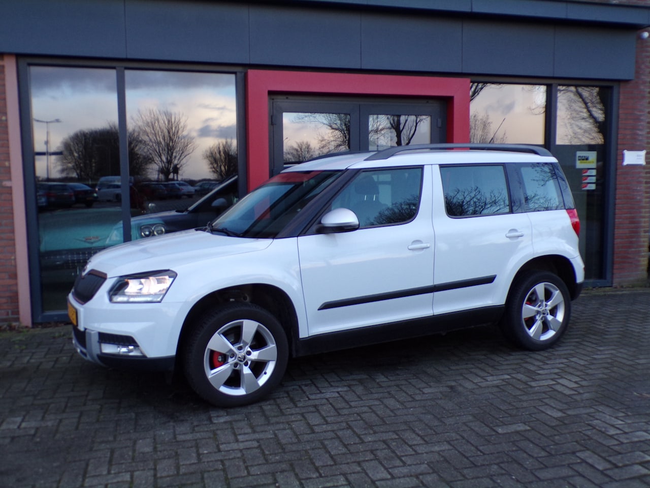 Skoda Yeti Outdoor - 1.4 TSI Greentech Ambition DSG Trekhaak Carplay - AutoWereld.nl