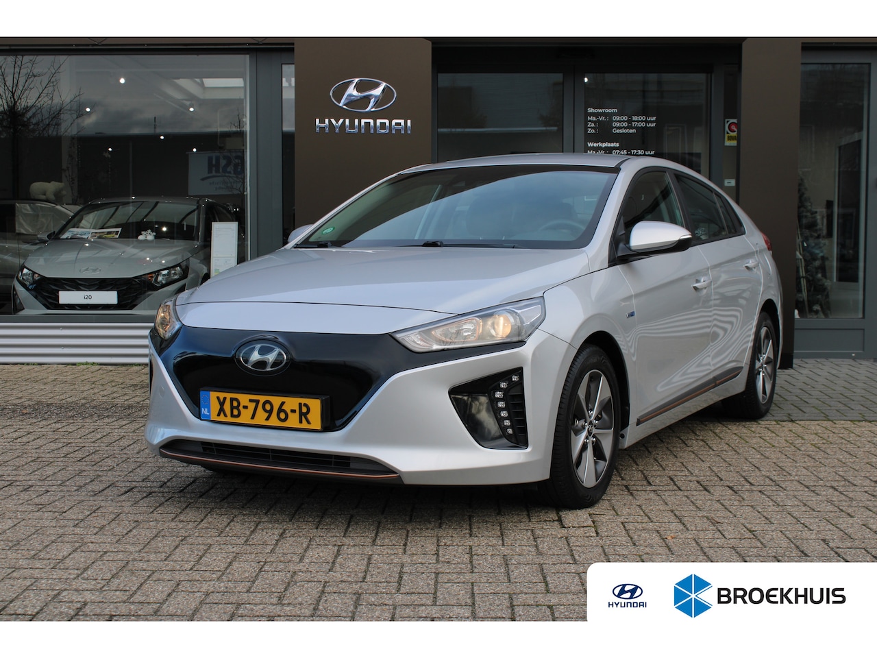 Hyundai IONIQ - Comfort EV | | Achteruitrijcamera | Airco (automatisch) | Cruise control adaptief met Stop - AutoWereld.nl