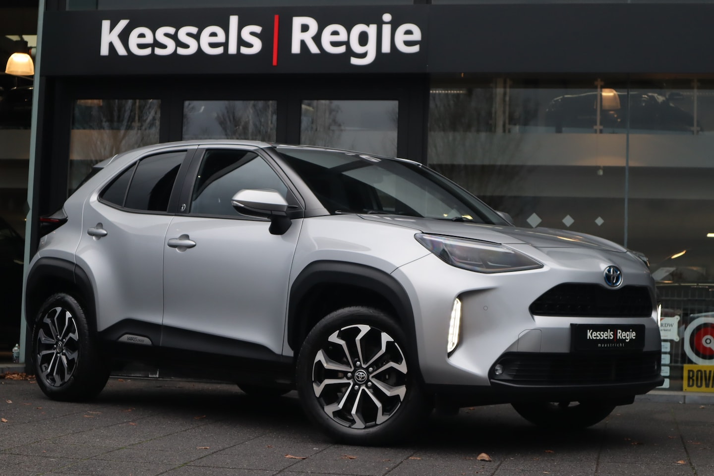 Toyota Yaris Cross - 1.5 Hybrid Carplay BLIS ACC Led Stoel+Stuurverwarming - AutoWereld.nl