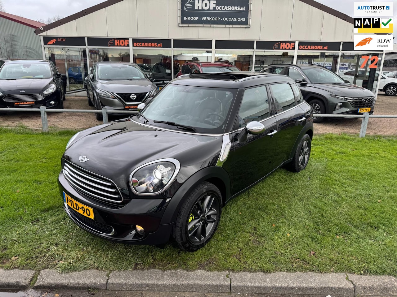MINI Countryman - Mini 1.6 Cooper AUTOMAAT/PANORAMA/LEDER/NAVI - AutoWereld.nl