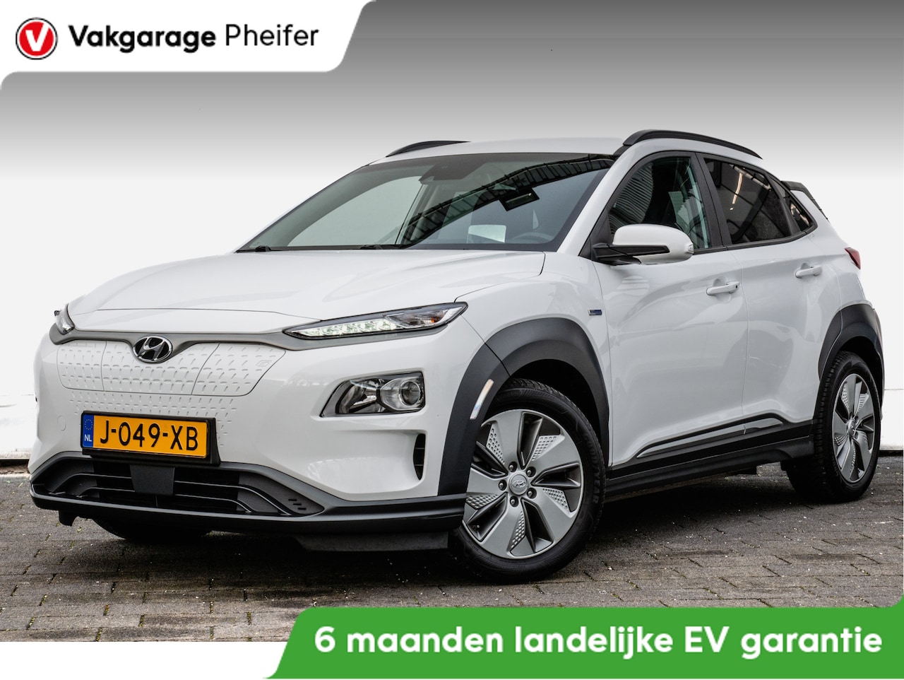 Hyundai Kona Electric - EV Fashion 64 kWh Navigatie/ Blindspot/ Camera/ Dab/ Adapt. cruise/ DAB+ - AutoWereld.nl