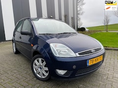 Ford Fiesta - 1.6-16V Ghia Nw APK-Airco-Lmv-ElekPakket-Trekhaak-2 Sleutels