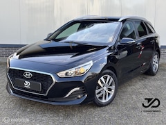 Hyundai i30 Wagon - 1.0 T-GDI Trekhaak Camera Cruise RIJKLAAR