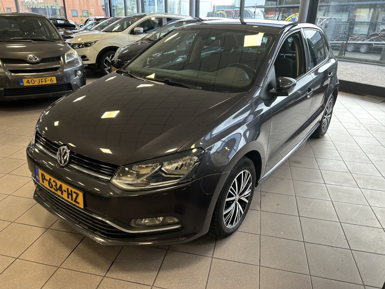Volkswagen Polo - 1.0 Comf. Con.Ser. NW Staat BJ 2016 !!! - AutoWereld.nl