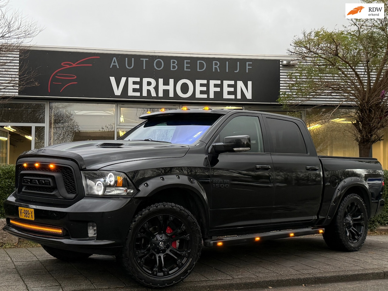 Dodge Ram 1500 - 5.7 V8 4x4 Quad Cab 6'4 - PANORAMADAK - STOEL / STUUR VERW - STOEL VERKOEL - PARKEER CAMER - AutoWereld.nl