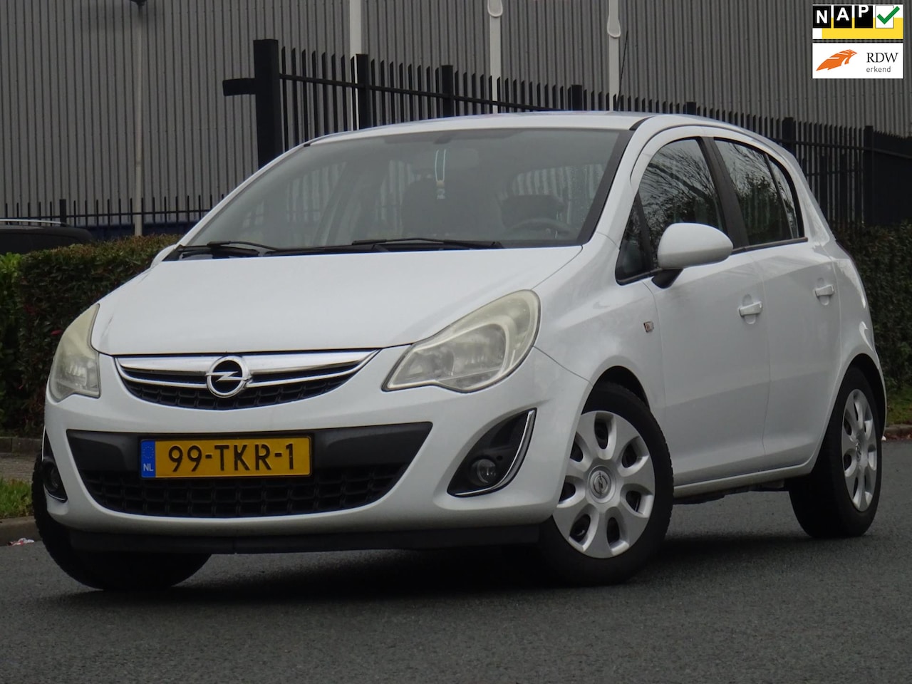 Opel Corsa - 1.3 CDTi EcoFlex S/S 5DRS LEER/NAVI/AIRCO/CRUISE - AutoWereld.nl