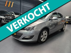 Opel Astra - 1.4 Turbo Berlin CRUISE TREKHAAK NL AUTO NAP