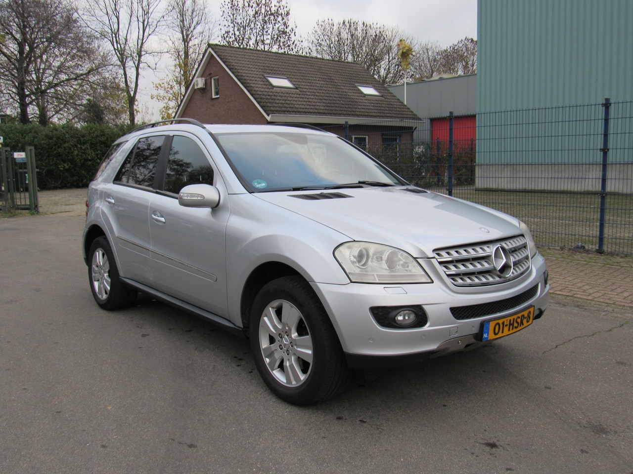 Mercedes-Benz M-klasse - 320 CDI --Youngtimer-- - AutoWereld.nl