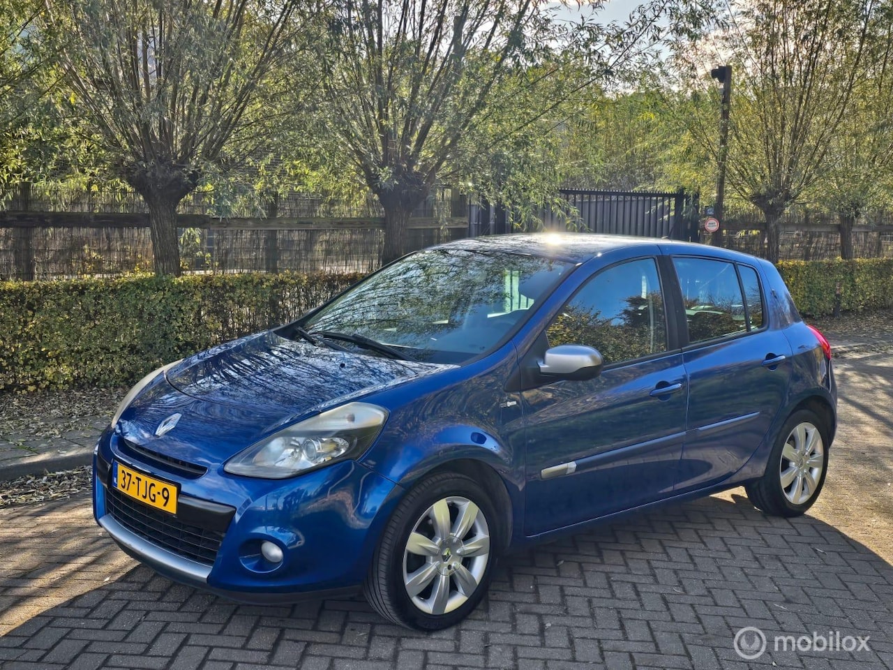 Renault Clio - 1.2 TCe Night & Day - AutoWereld.nl
