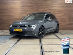 Volkswagen Golf - 1.5 eTSI 150pk Style Black Edition | PANO | Camera | Matrix LED | Velours | Ambient | ACC