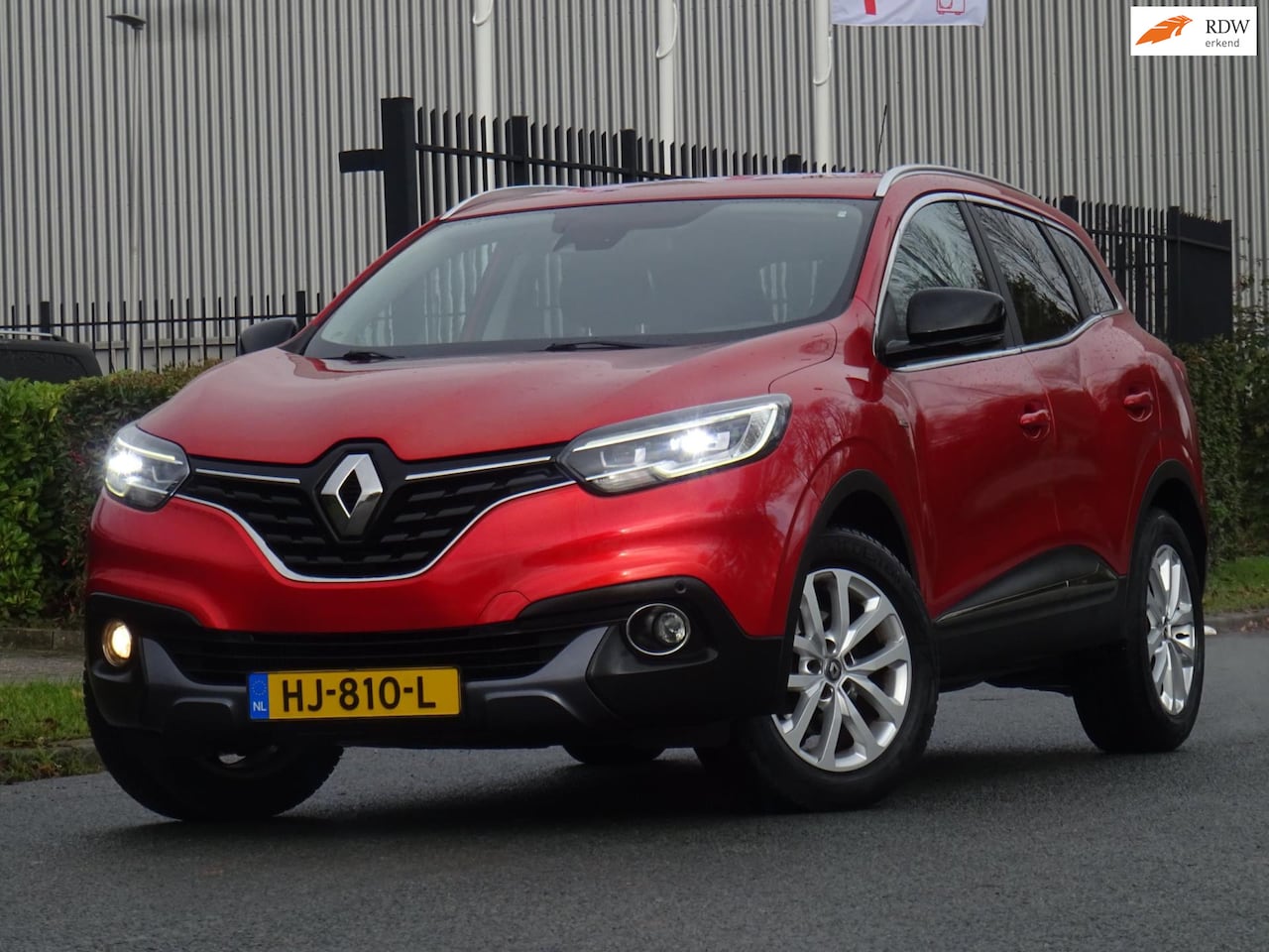 Renault Kadjar - 1.2 TCe Bose LEER/NAVI/LED/CLIMA/CRUISE/PDC - AutoWereld.nl