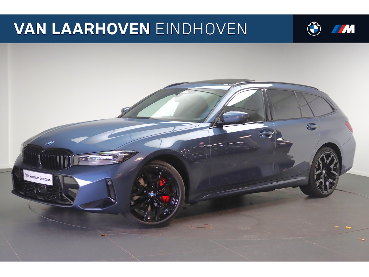 BMW 3-serie Touring - 330e High Executive M Sport Automaat / Panoramadak / Trekhaak / Sportstoelen / Adaptieve L - AutoWereld.nl