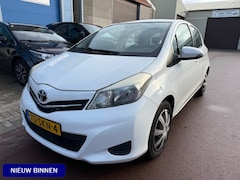 Toyota Yaris - 1.3 VVT-i Aspiration 6-bak Camera Navigatie Cruise Control Bluetooth telefoon en muziek, a