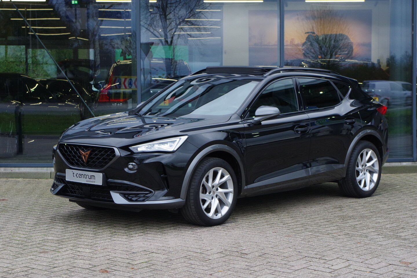 CUPRA Formentor - 1.4 e-Hybrid 204 PK Business PHEV, Panoramadak, Groot-Navigatie, Adap. Cruise Control - AutoWereld.nl