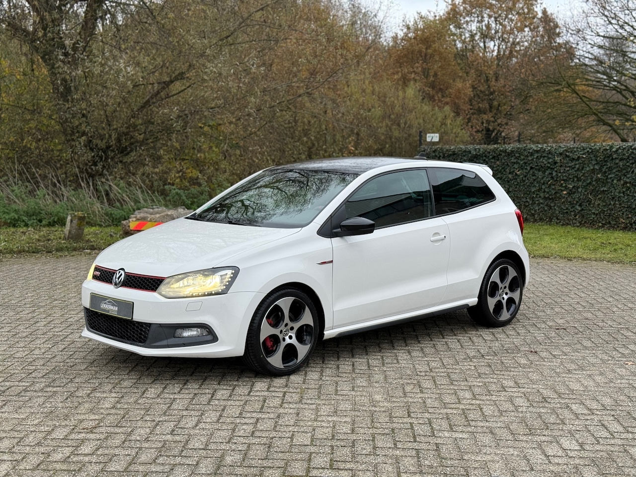 Volkswagen Polo - 1.4 TSI GTI LEER I DSG I LED I PDC I NAVI I NWE APK I KANON - AutoWereld.nl