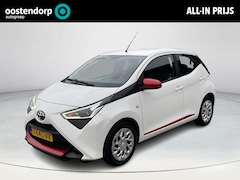 Toyota Aygo - 1.0 VVT-i X-Play *APPLE CARPLAY/ PARKEERCAMERA/ 36 MAANDEN GARANTIE