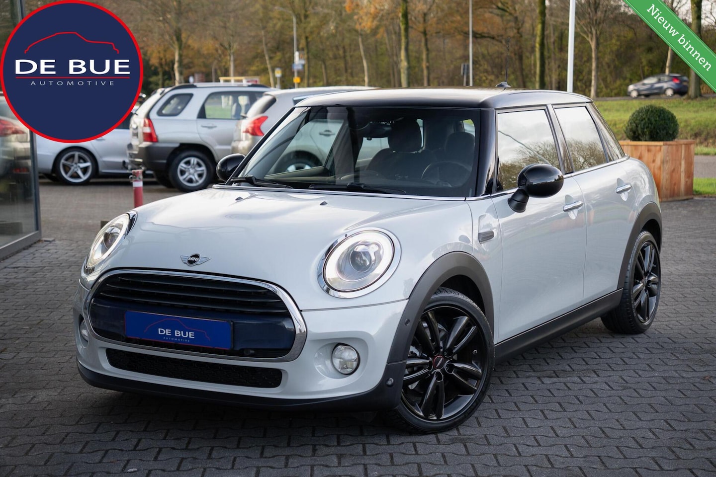 MINI John Cooper Works - Mini 1.5 Automaat | Chili JCW | LED | Stoelverwarming | Leder | Cruise | Sportstoelen | Pe - AutoWereld.nl