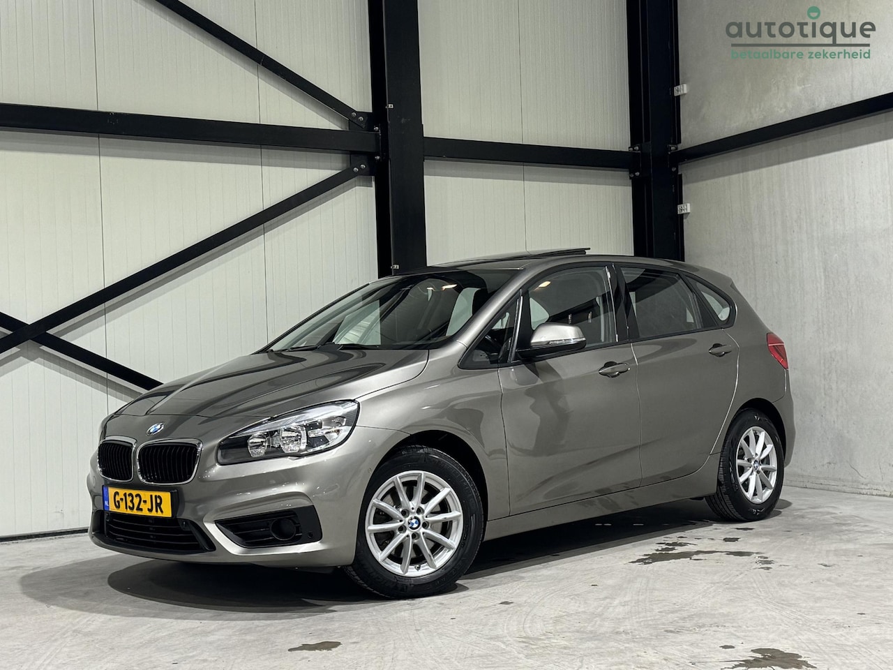 BMW 2-serie Active Tourer - 218i Business Aut. | panorama | navi | hud | - AutoWereld.nl