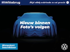 Volkswagen Golf - 1.5 eTSI Style / App-Connect / Stoelverwarming / Digital Cockpit / Achteruitrijcamera