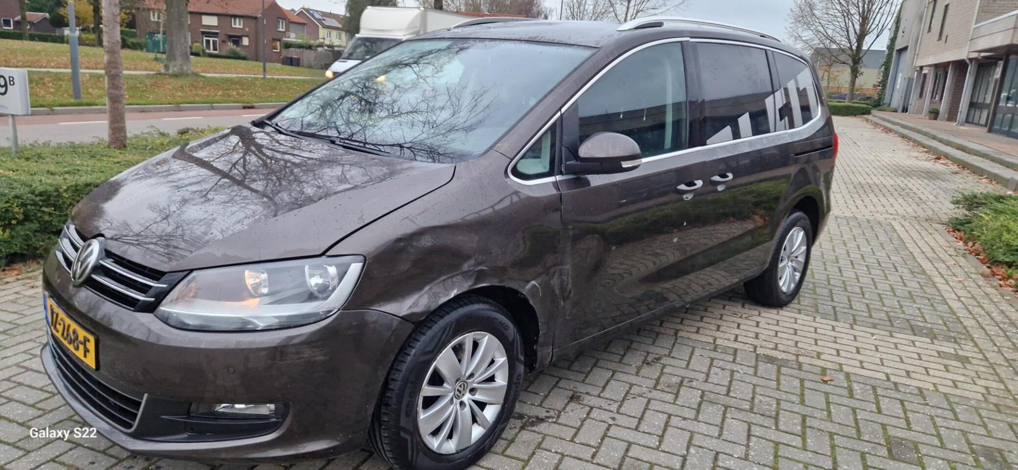 VOLKSWAGEN SHARAN