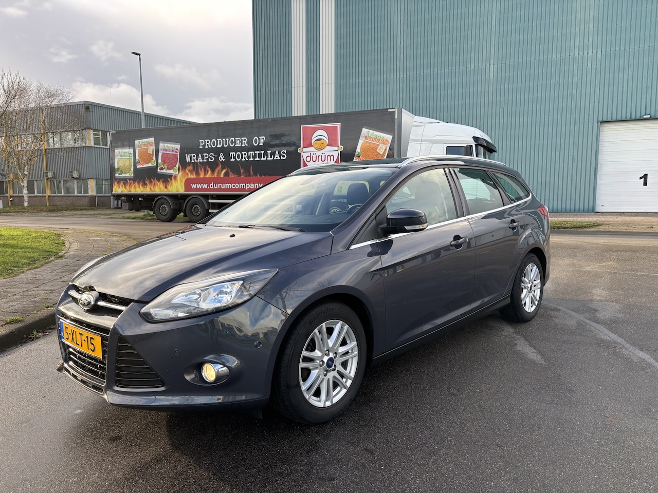 Ford Focus Wagon - 1.0i EcoBoost Edition Plus 6-Bak 126 PK. Mooie en zeer goed onderhouden auto !!! Distribut - AutoWereld.nl