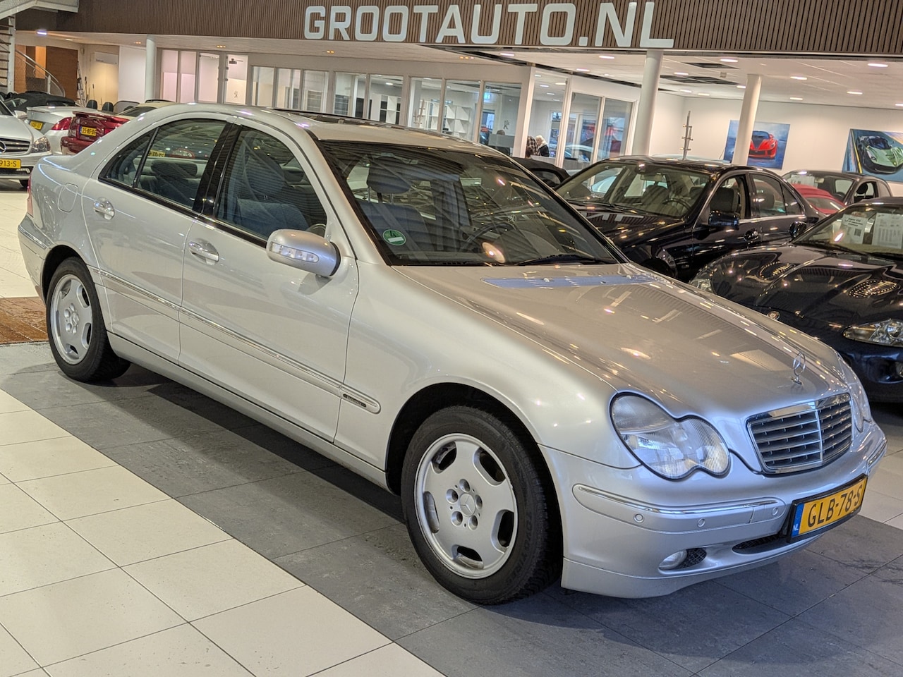 Mercedes-Benz C-klasse - 240 Elegance Automaat Airco, Cruise control, Parkeersensoren - AutoWereld.nl