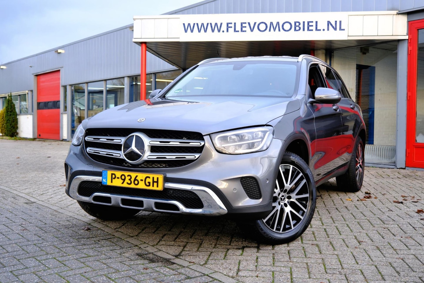 Mercedes-Benz GLC-klasse - 300de 4MATIC Business Solution Luxury Aut. Leder|1e Eig|Carplay|Navi|Clima|Camera - AutoWereld.nl
