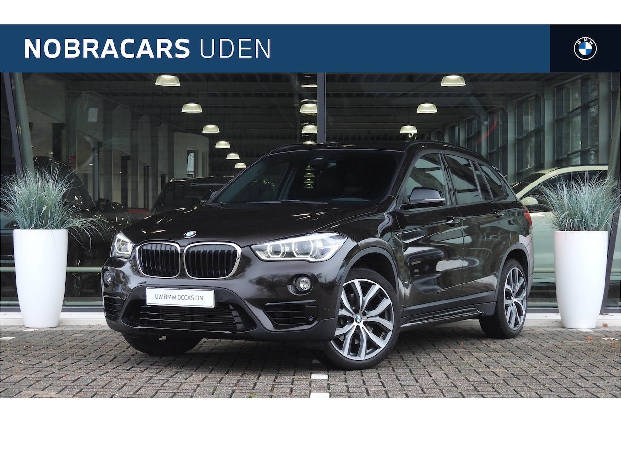 BMW X1 - xDrive25i High Executive Sport Line Automaat / Sportstoelen / Achteruitrijcamera / Head-Up - AutoWereld.nl