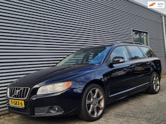 Volvo V70 - 2.5T 200Pk Momentum 08-2008 Black Sapphire Metallic YOUNGTIMER