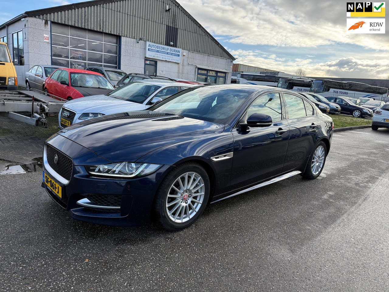 Jaguar XE - 2.0 D R-Sport automaat achteruitcamera! Xenon! - AutoWereld.nl