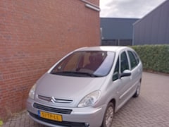 Citroën Xsara Picasso - 2.0i-16V Caractère