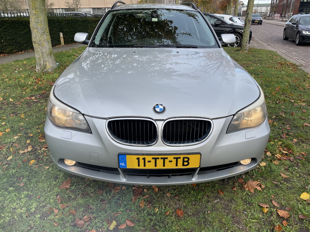 BMW 5-serie Touring - 520d Corporate Uniek mooi en goed dealer onderhouden nl auto nap - AutoWereld.nl
