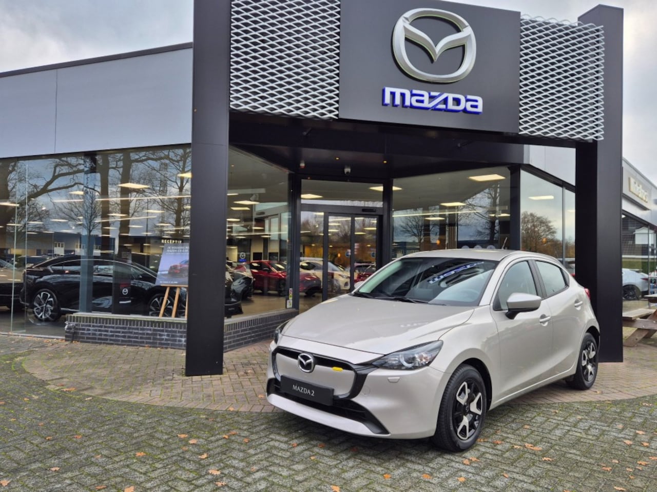 Mazda 2 - SKYACTIV-G 90 6AT CENTRE-LINE / CARPLAY - AutoWereld.nl