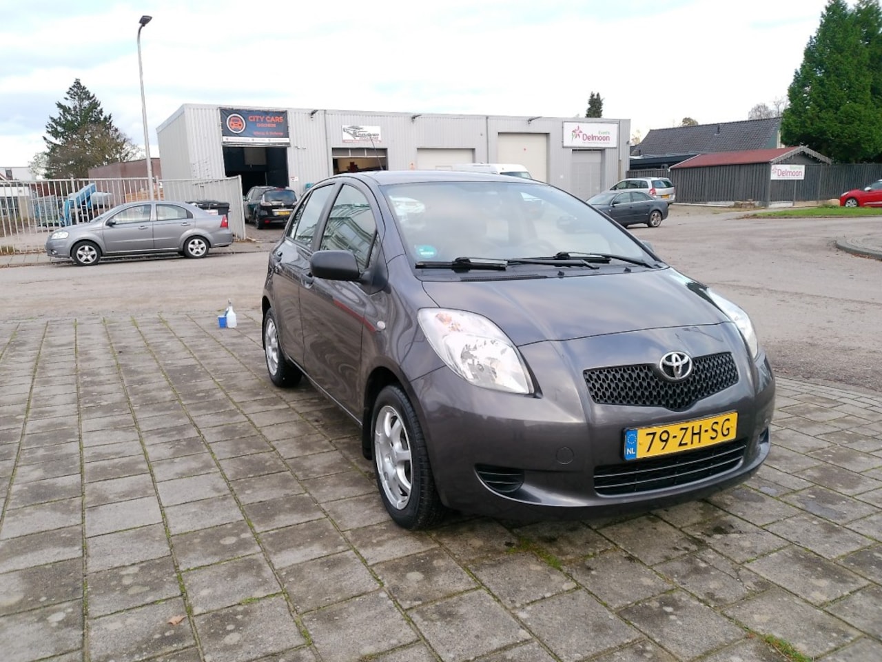 Toyota Yaris - 1.3 VVT-i Executive 1.3 VVTI EXECUTIVE - AutoWereld.nl