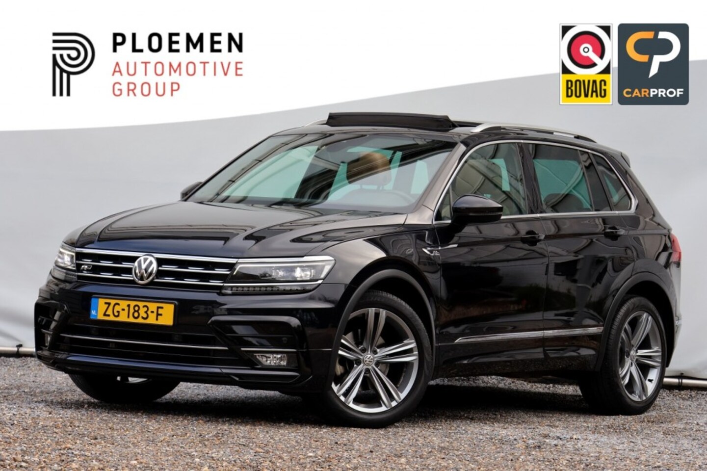 Volkswagen Tiguan - 1.5 TSI ACT Comfortline Business R - 150 pk **Pano / Leer / Trekhaak - AutoWereld.nl