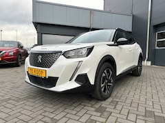 Peugeot 2008 - 1.2 PureTech Allure Aut. Navi. Camera