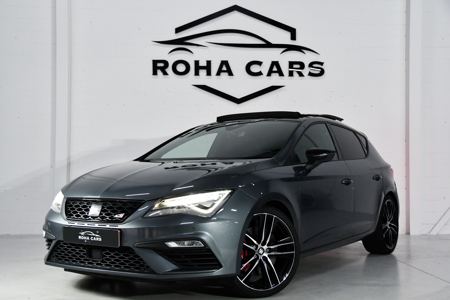 SEAT Leon ST - 2.0 TSI CUPRA 300 2.0 TSI CUPRA 300 Pano - AutoWereld.nl