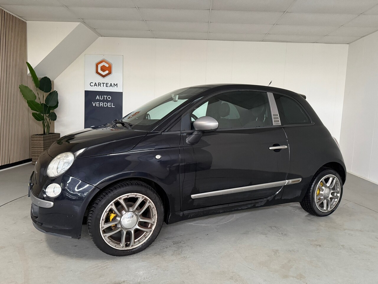 Fiat 500 - 1.2 DIESEL JEANS POP Airco, LMV, Navigatie/Apple carplay, Panodak - AutoWereld.nl