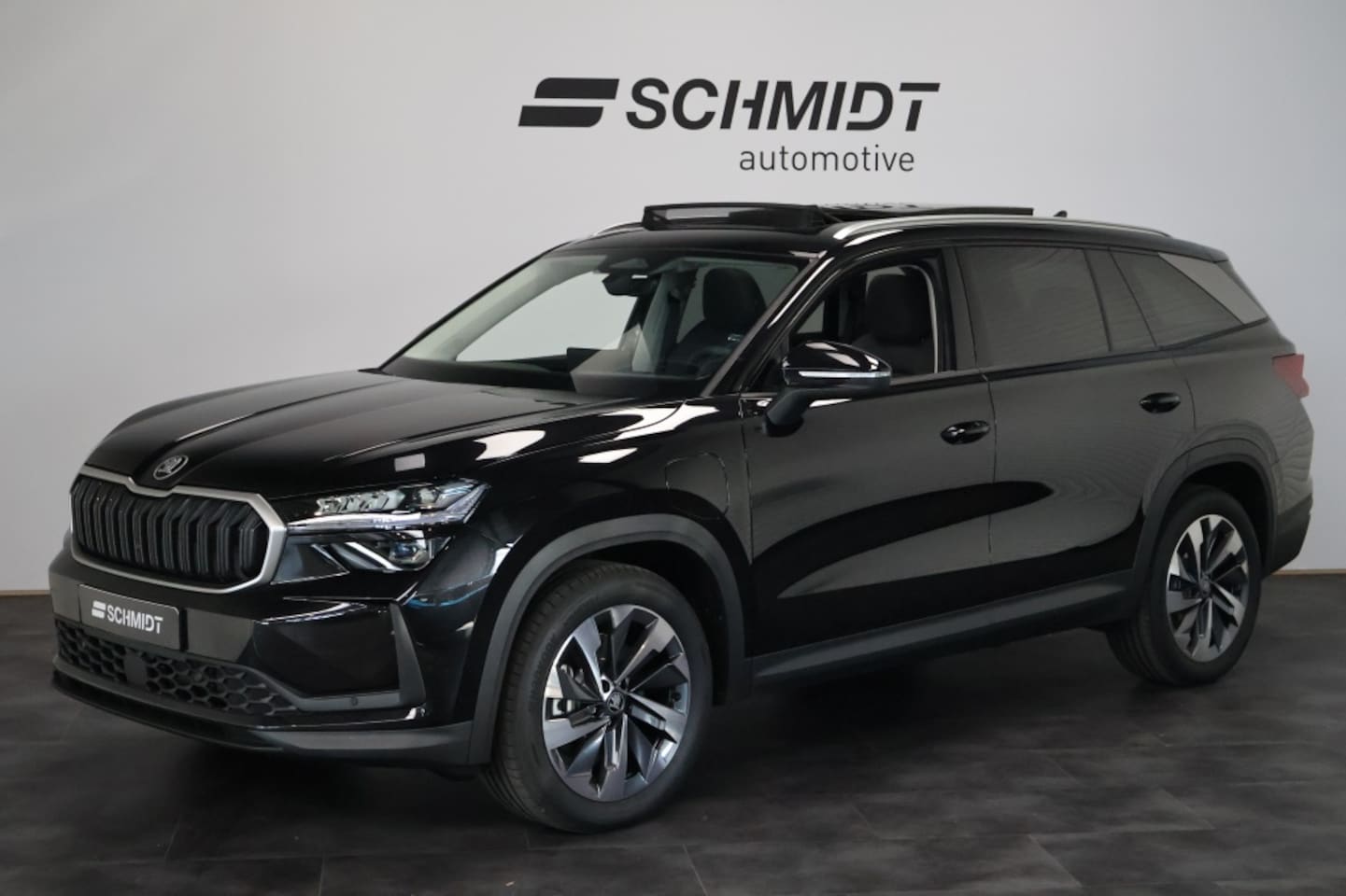 Skoda Kodiaq - 1.5 TSI Business Edition Automaat | 7 persoons | Panoramadak - AutoWereld.nl