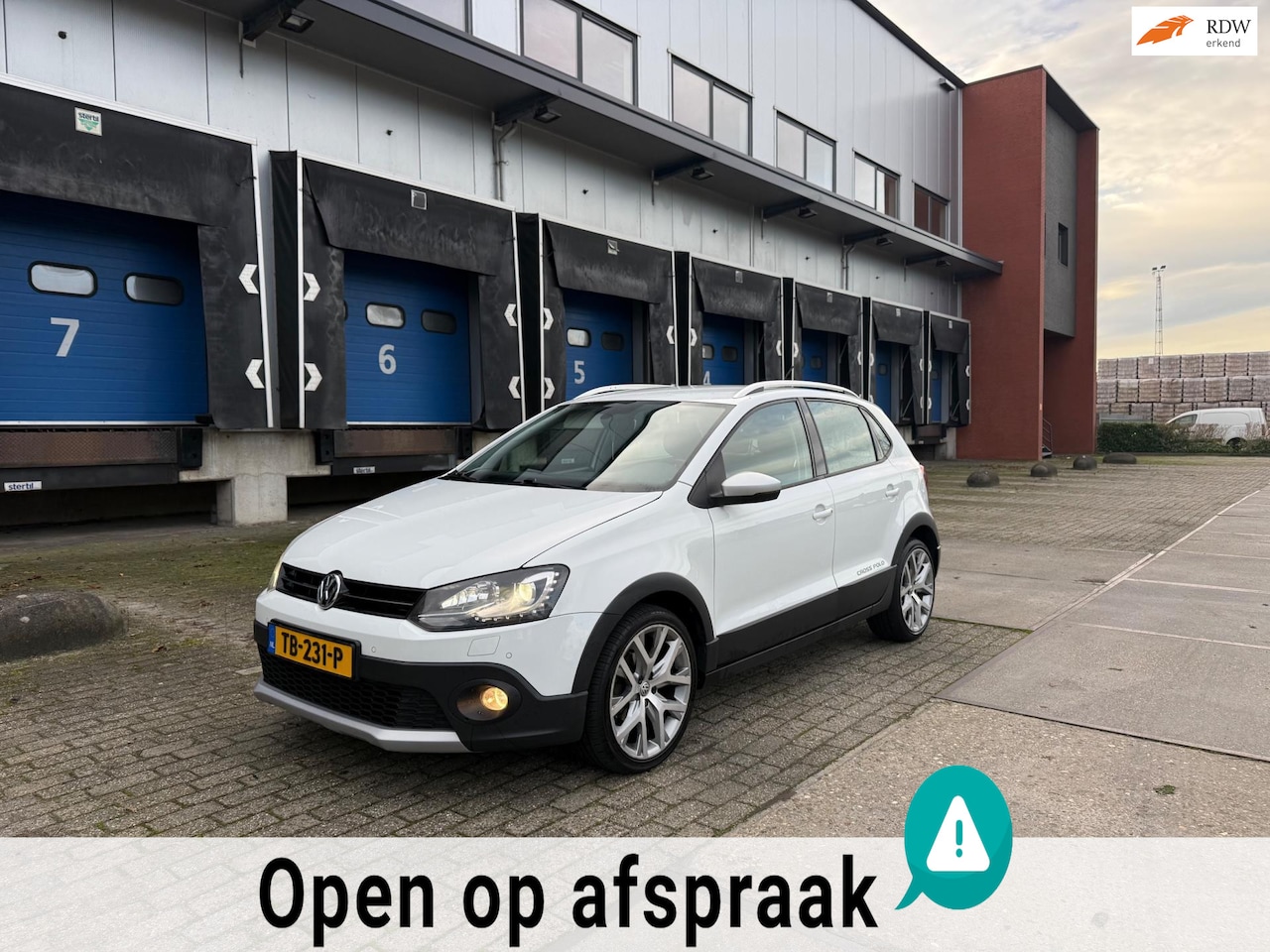 Volkswagen Polo - 1.4 TDI First Edition CROSS/CLIMA/XENON/STOELVERWARMING/EXPORT - AutoWereld.nl