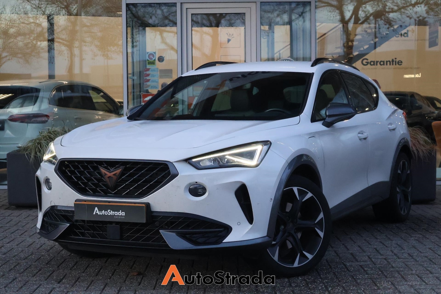 CUPRA Formentor - 1.4 Performance 204pk | Sensoren | Sfeer | Cruise | Climate | Carplay | LED | Keyless | Vi - AutoWereld.nl