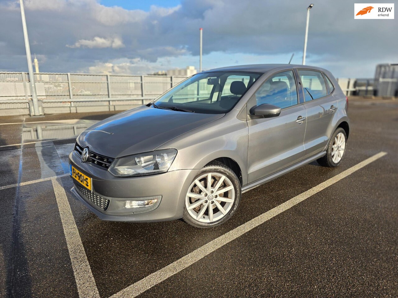 Volkswagen Polo - 1.2 TSI R-Line Edition - AutoWereld.nl