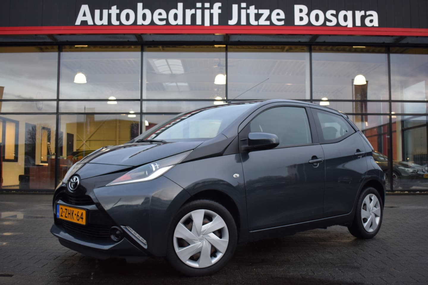 Toyota Aygo - 1.0 VVT-i 5Drs X-Play Airco | Camera | Telefonie | Dealer Onderhouden!! - AutoWereld.nl