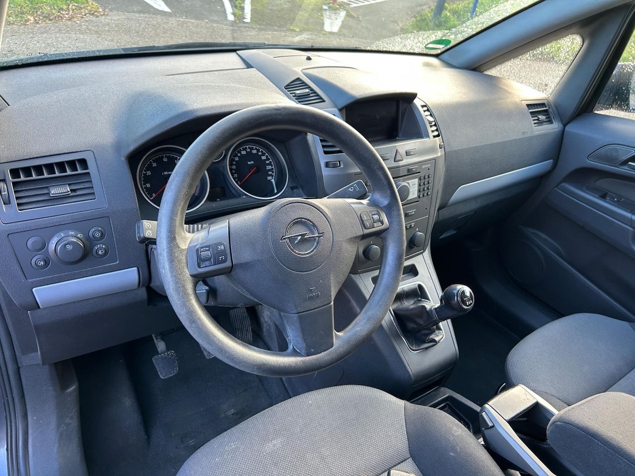 Opel Zafira - 2.2 Executive 7 Personen - AutoWereld.nl