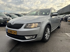 Skoda Octavia Combi - 1.6 TDI Ambition AUTOMAAT
