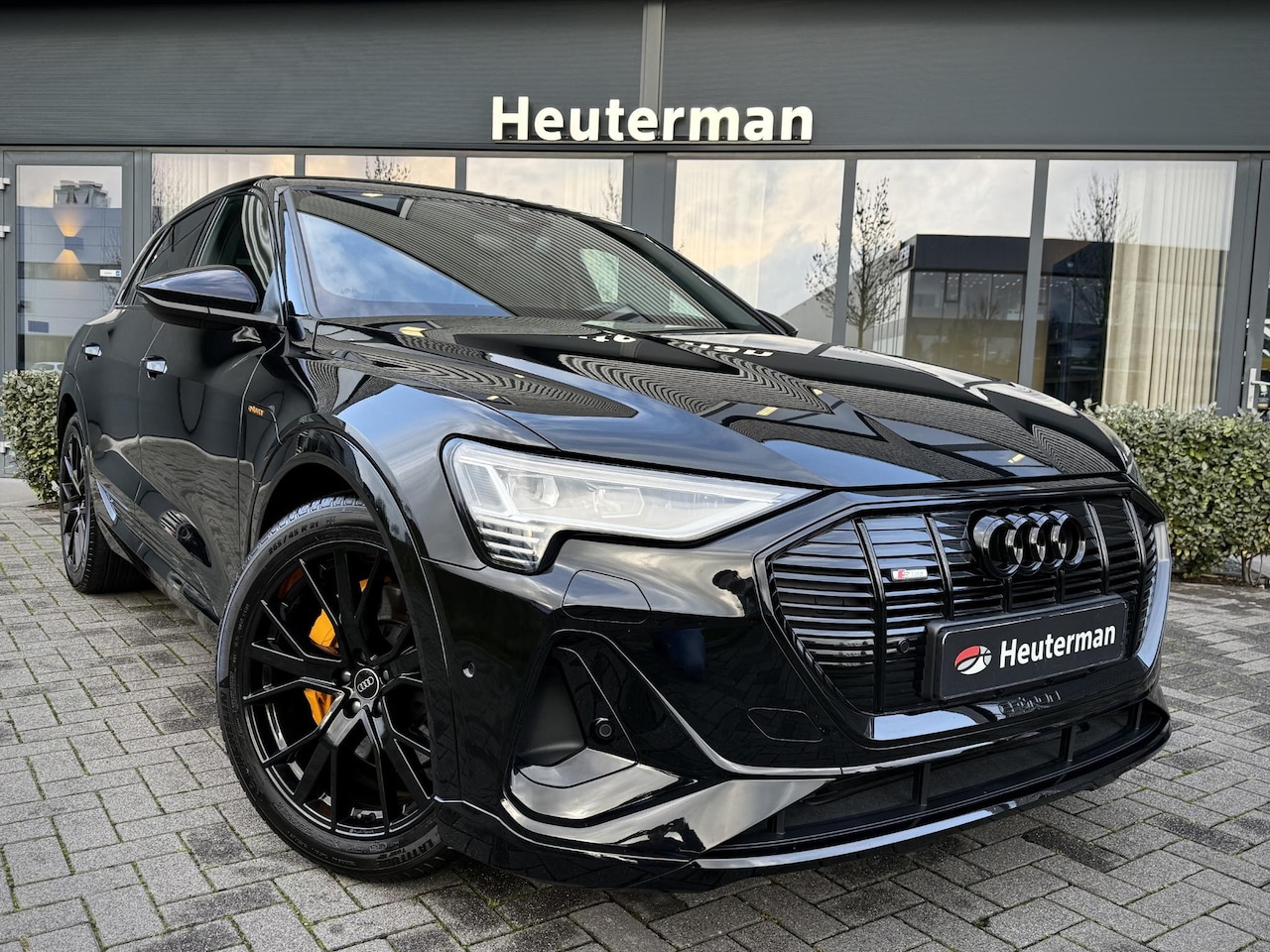Audi e-tron - 55 Quattro S Line Black Edition/ B&O/ Sfeer - AutoWereld.nl