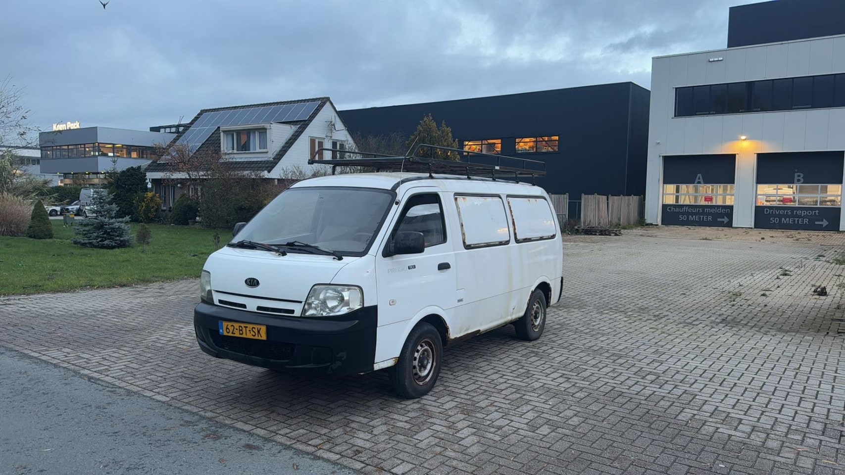 Kia Pregio - 2.5 TCi GS Lang Wit 2005 - AutoWereld.nl