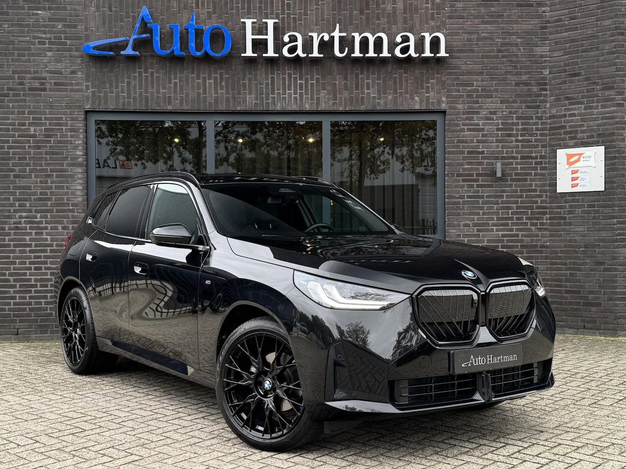 BMW X3 - 20 xDrive M-Sport PANO|ACC|LEDER|TREKHAAK|360CAM - AutoWereld.nl